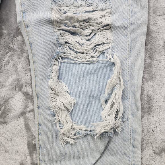H&M Jeans Womens 6 Blue Light Wash Distressed Ripped Ultra High Waist Mom Jean - Picture 4 of 16